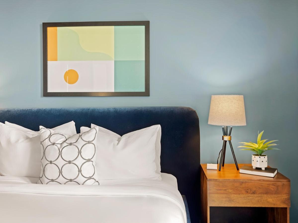 Placemakr Premier Sobro 5*