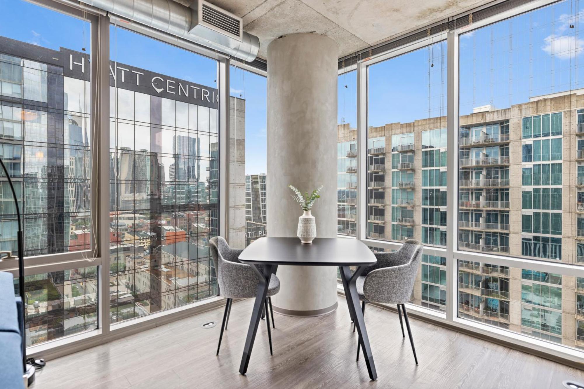 Placemakr Premier Sobro Hotel